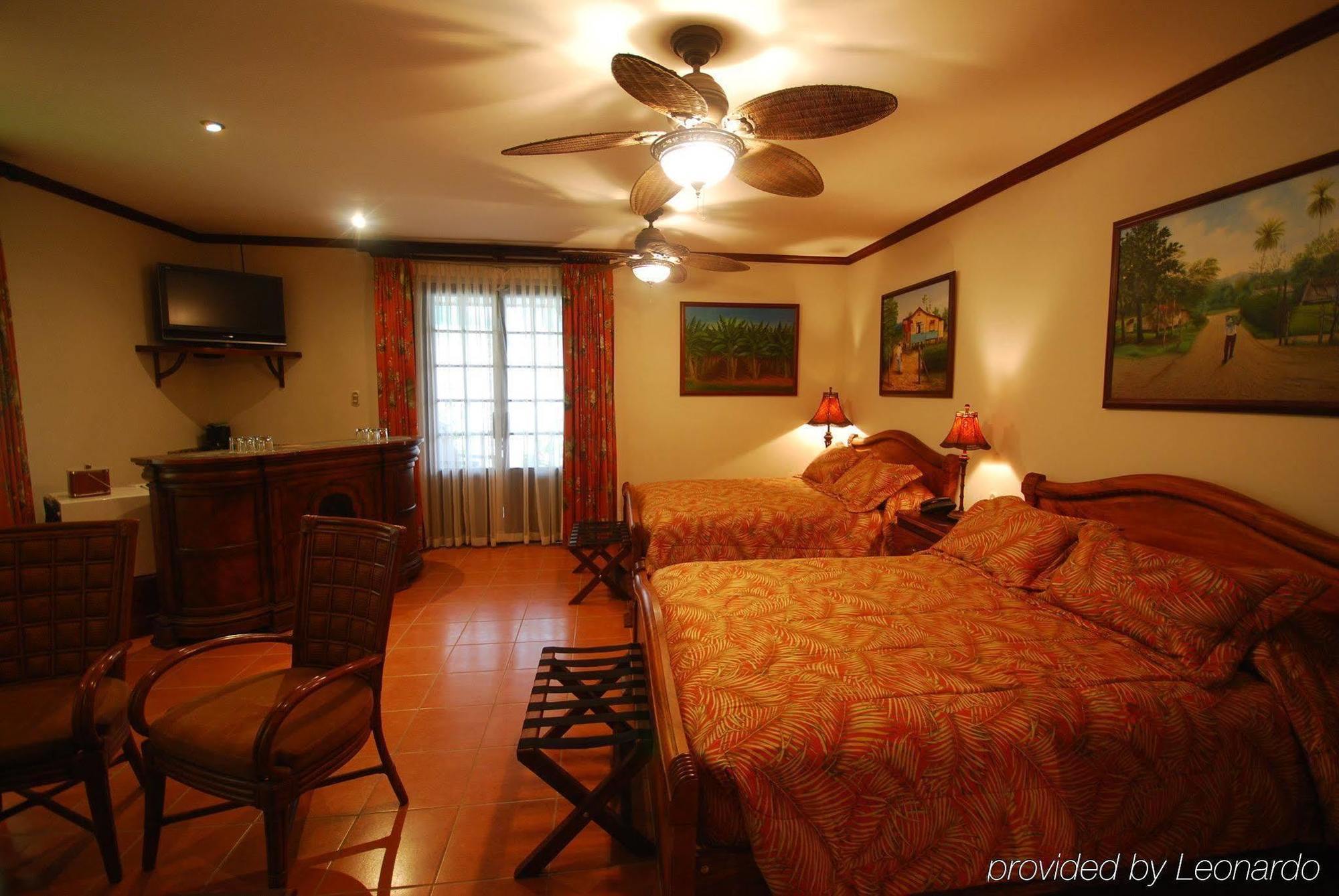 Hotel Casa Roland Golfito Resort Экстерьер фото